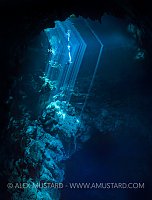 Descending Into The Pit. Mexico