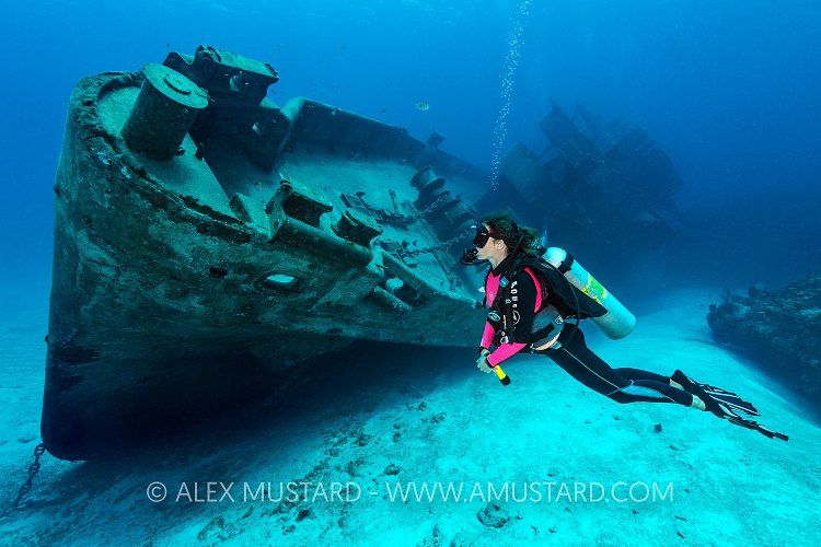 Diving The Kittiwake. Cayman Islands
