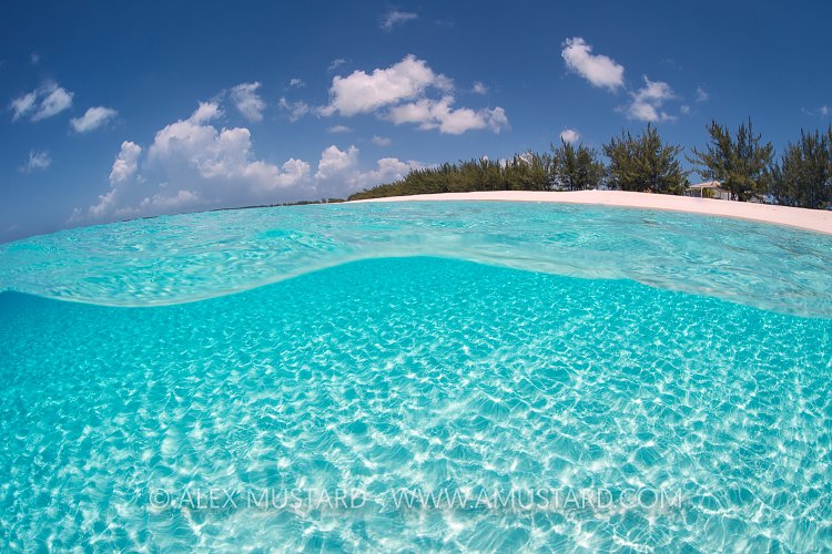 Beach Split Level. Bahamas