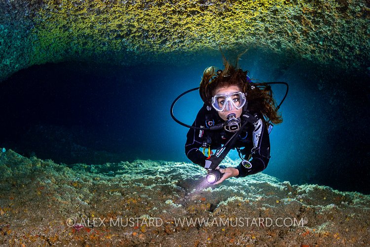 Exploring Nereo's Cave, Italy