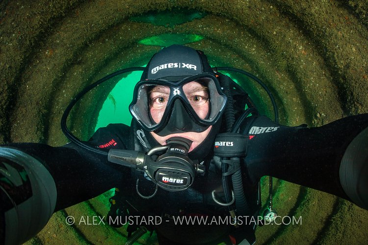 Alex Mustard BIO Photo, UK