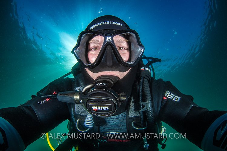 Alex Mustard BIO Photo, UK