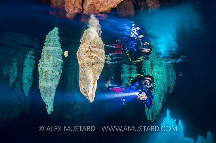 Chanderlier Cave. Palau